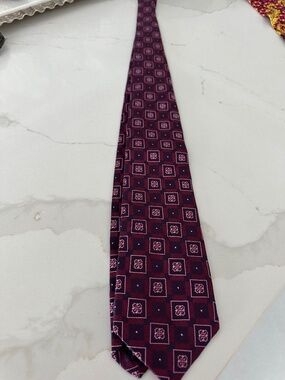 Men's Tie by Johnson and Murphy